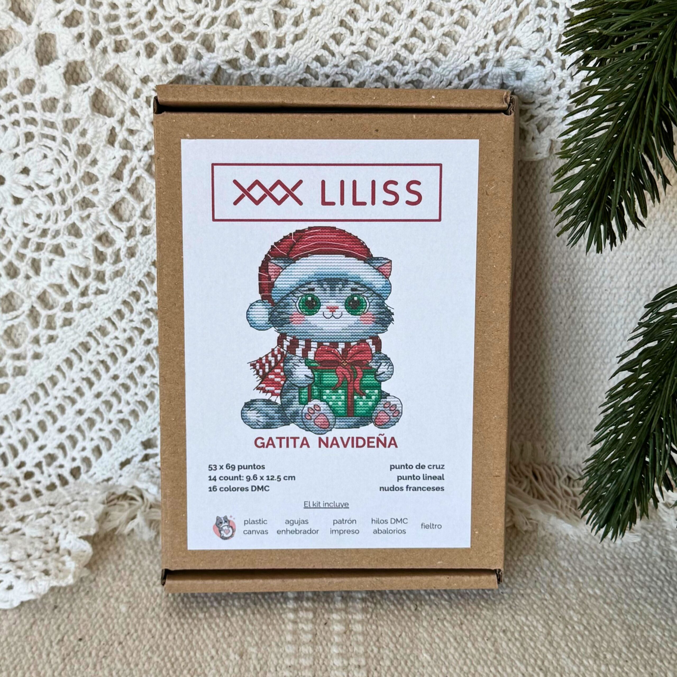 Kit de punto de cruz – Gatita Navideña