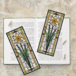 Patrón de punto de cruz – Narciso estilo vidriera | Marcapáginas | Bordado floral moderno| Liliss