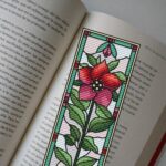 Patrón de punto de cruz – Rosa de Invierno estilo vidriera | Marcapáginas | Bordado floral moderno| Liliss