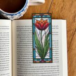 Patrón de punto de cruz – Tulipán estilo vidriera | Marcapáginas | Bordado floral moderno | Liliss