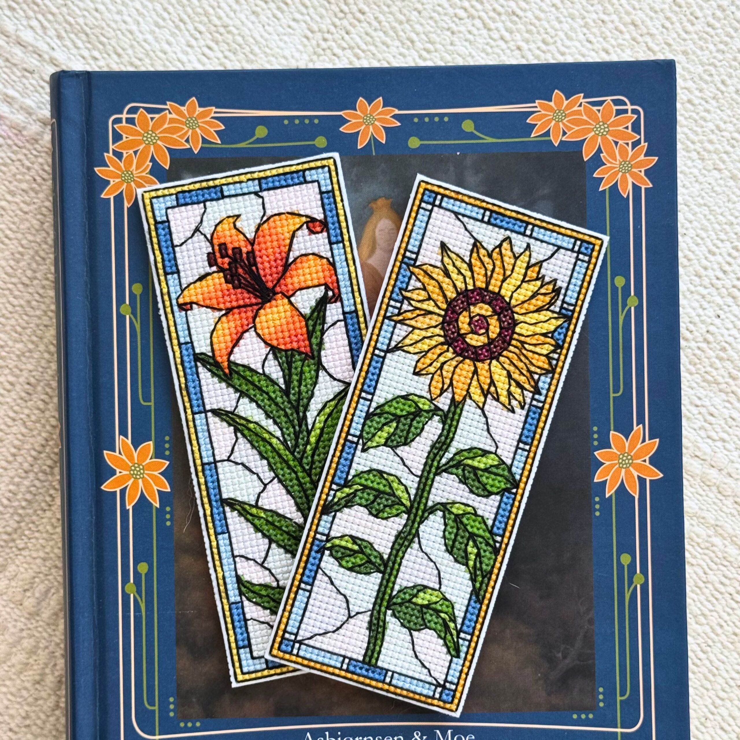 Set de 2 patrones – Girasol y Azucena| Marcapáginas estilo vidriera