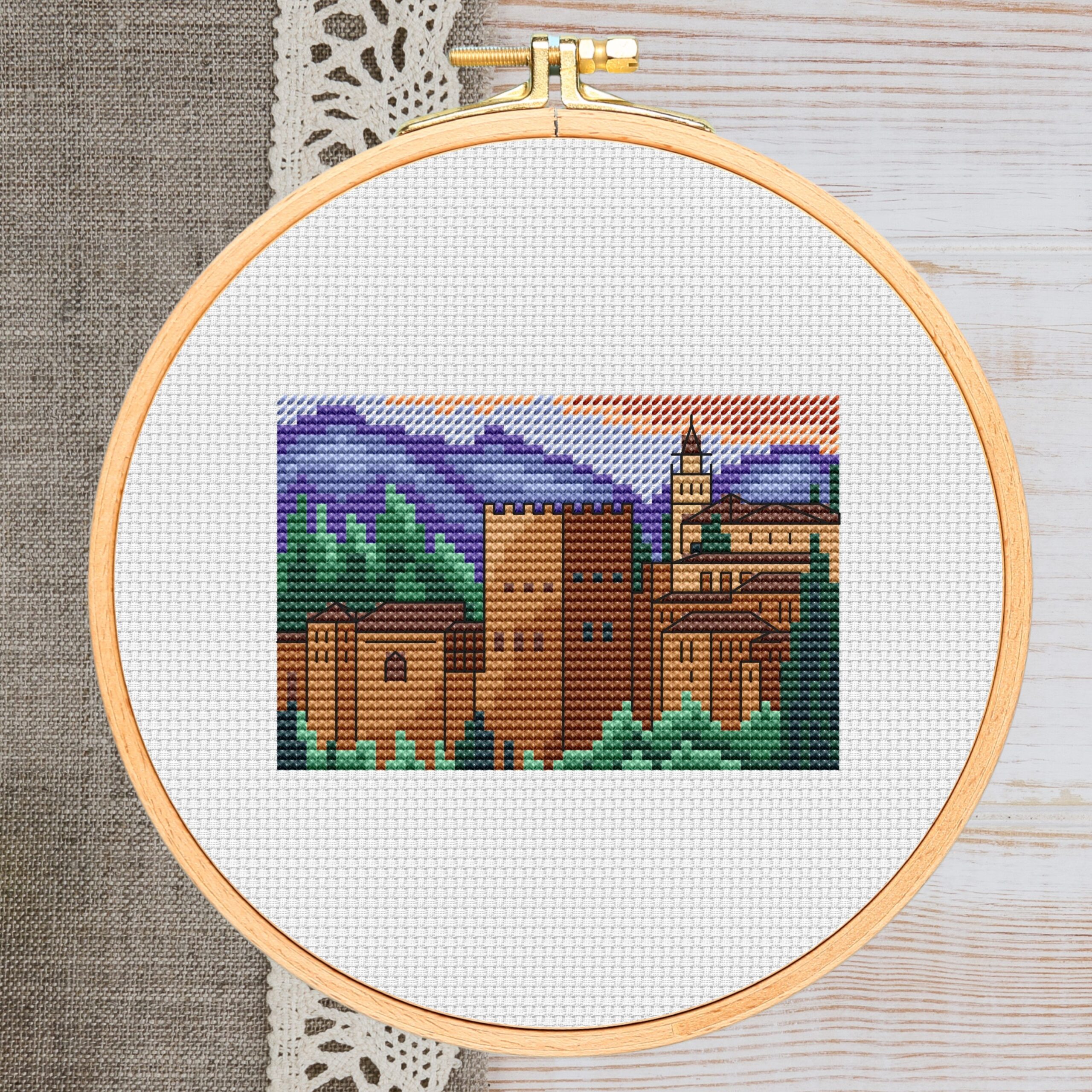 Patrón de punto de cruz PDF – Alhambra Granada | Bordado paisaje España | Diseño arquitectura histórica | Patrón decorativo DIY | Liliss